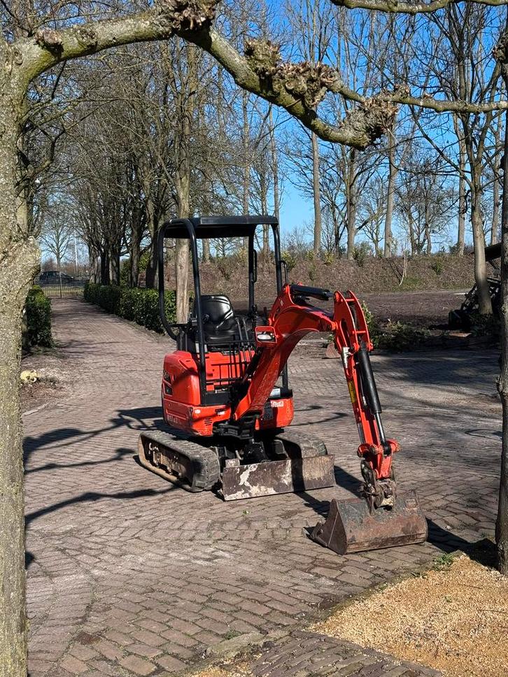 Minigraver1.7 ton huren | Regio Breda | Met/zonder machinist, Articles professionnels, Machines & Construction | Grues & Excavatrices