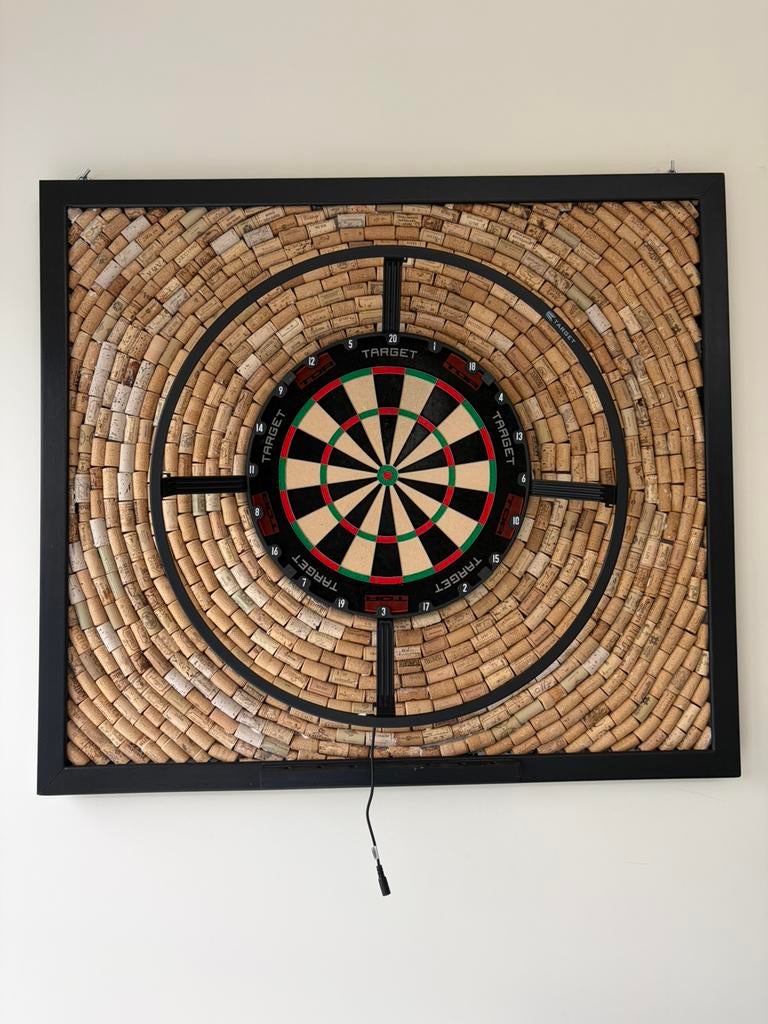 Dartspaneel met kurken, Sport en Fitness, Darts, Ophalen, Zo goed als nieuw