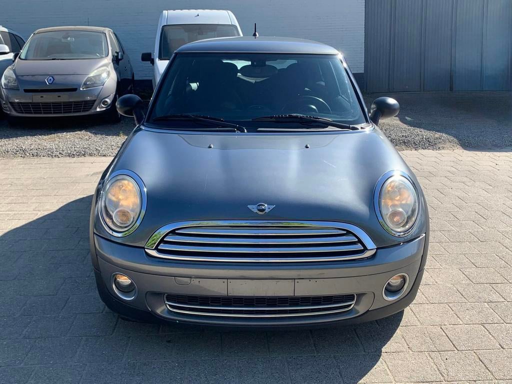 Mini Cooper 1.6i automaat 120 000km 2010, Automaat, 4 cilinders, 72 kW, 1600 cc
