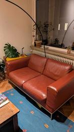 chaise Arild rouge, Enlèvement