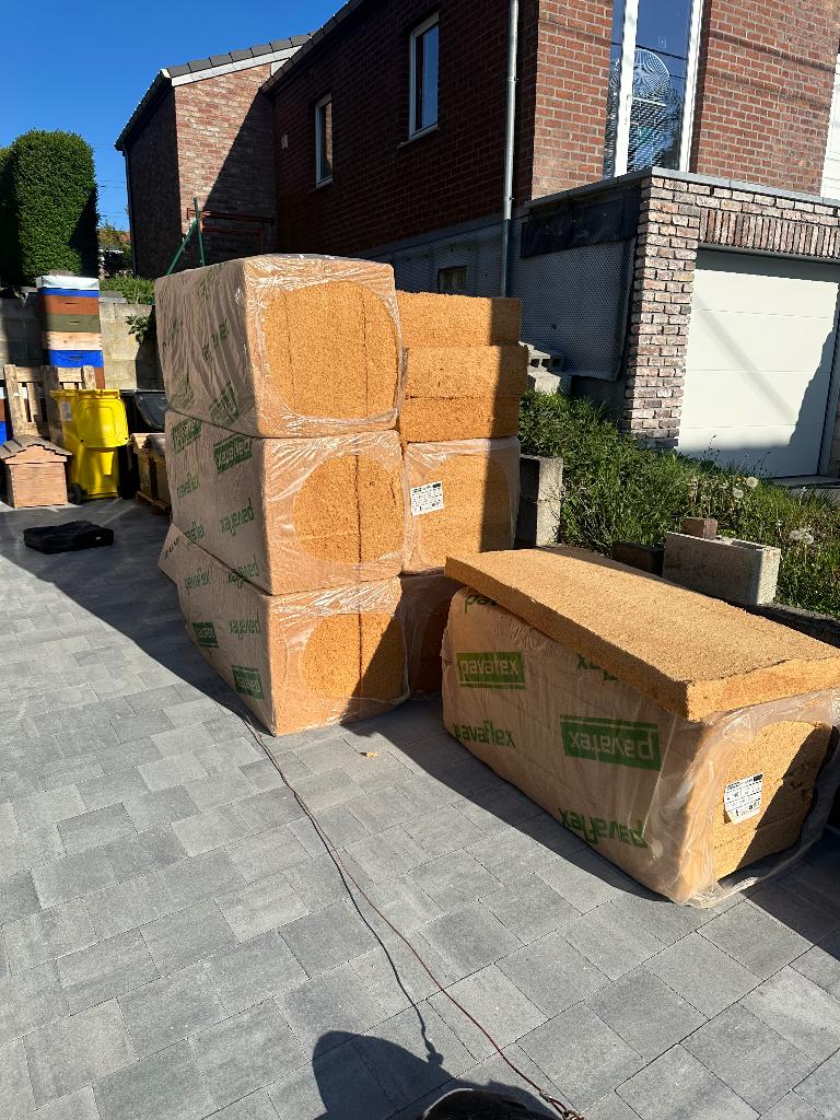 fibre de bois 140mm et 180mm à vendre, Bricolage & Construction, Isolation & Étanchéité, Neuf, 10 à 15 m², Isolation de toiture