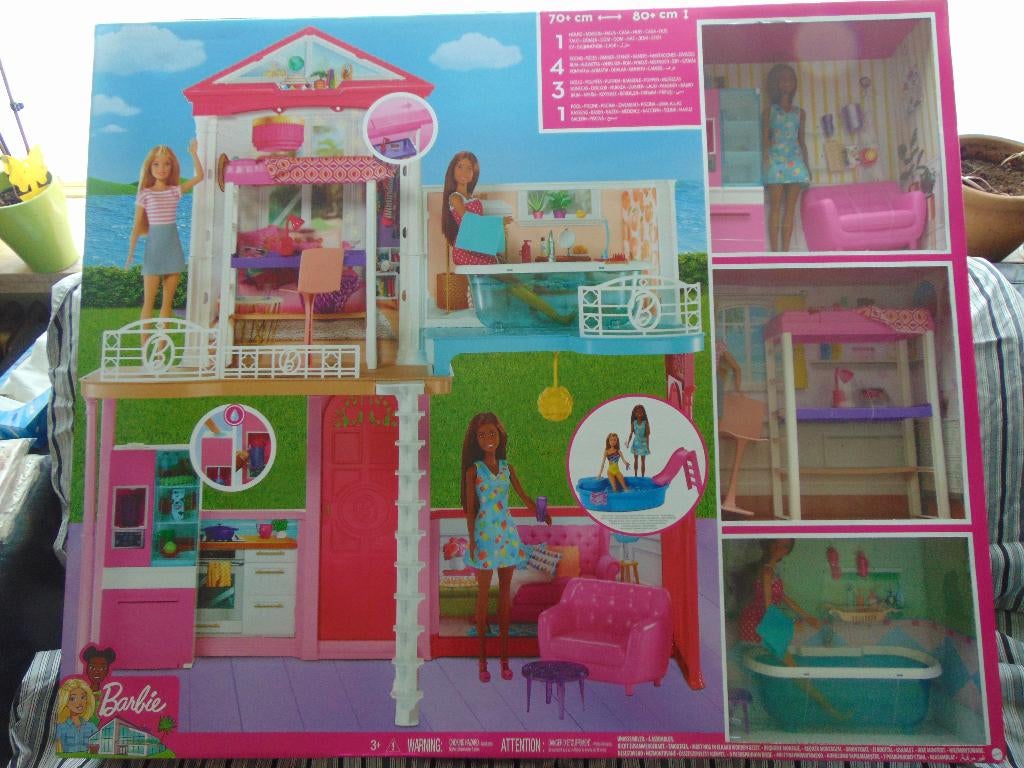 Barbie Zomerhuis incl 3 barbie's, Mattel , zwembad, glijbaan, Kinderen en Baby's, Speelgoed | Poppen, Nieuw, Barbie, Ophalen of Verzenden