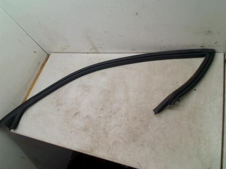 JOINT DE PORTE GAUCHE Scirocco (137 / 13AD) (1K8867337), Autos : Pièces & Accessoires, Autres pièces automobiles, Volkswagen, Utilisé