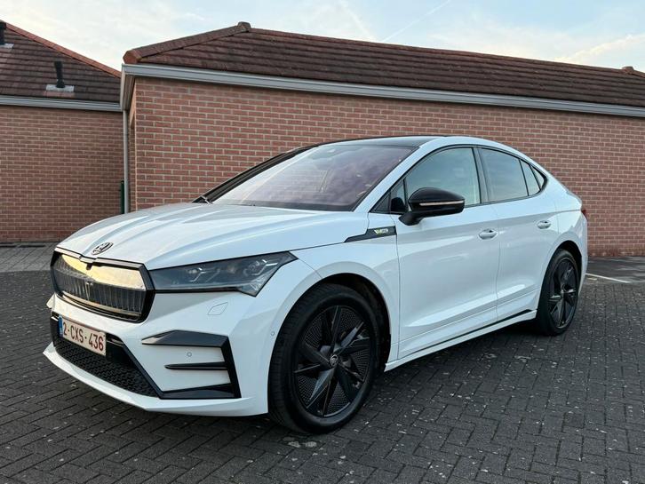 Enyaq Coupé RS 82kWh 4x4–zo goed als Full options + trekhaak, Auto's, Skoda, Particulier, Enyaq, 4x4, ABS, Achteruitrijcamera