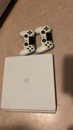 Playstation 4 wit 2 controllers en alle kabels, Consoles de jeu & Jeux vidéo, Consoles de jeu | Sony PlayStation 4, Enlèvement