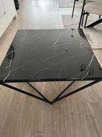 Table base, Enlèvement, Comme neuf