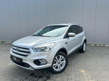 Ford Kuga essence, Argent ou Gris, Achat, https://public.car-pass.be/vhr/55617905-64c3-48c9-a8c4-35a009e7e8d1, Entreprise