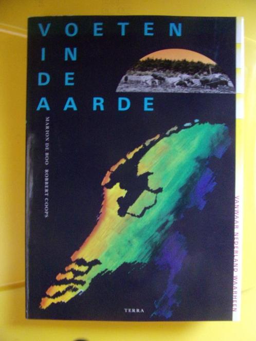 VOETEN  IN DE AARDE (Vanwaar/Nederland/waarheen), Boeken, Natuur, Zo goed als nieuw, Ophalen of Verzenden