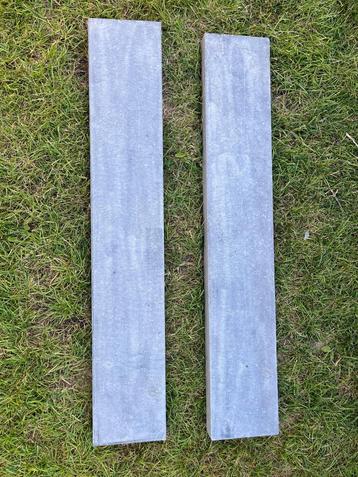 twee NIEUWE blauwsteen dorpels 105x18x5 cm beschikbaar voor biedingen