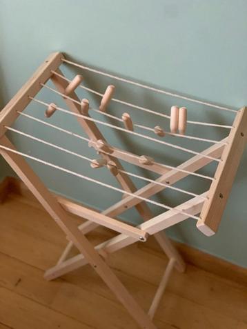 Houten speelgoed - droogrekje - wasrekje  beschikbaar voor biedingen