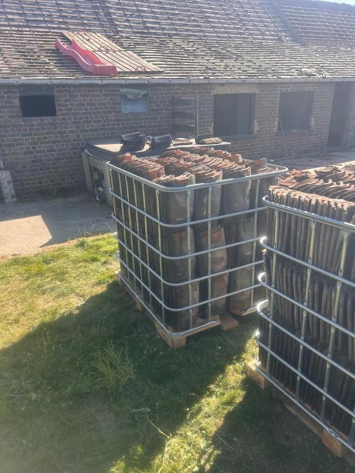 Boomse zwart gelakte of geglazuurde dakpannen, Doe-het-zelf en Bouw, Dakpannen en Dakbedekking, Zo goed als nieuw, Dakpannen, Steen of Klei