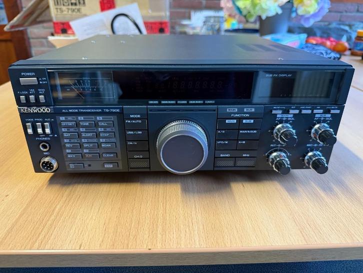 Kenwood TS790 (VHF/UHF/SHF) in doos, Telecommunicatie, Zenders en Ontvangers, Zo goed als nieuw, Zender en Ontvanger, Ophalen of Verzenden