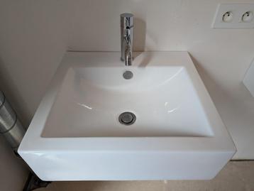 Lavabo (2 stuks, inclusief kraantjes) beschikbaar voor biedingen