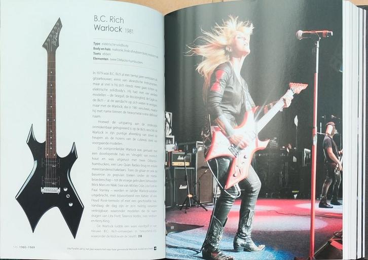 HC 1001 gitaren die je bespeeld moet hebben, Boeken, Hobby en Vrije tijd, Zo goed als nieuw, Ophalen of Verzenden