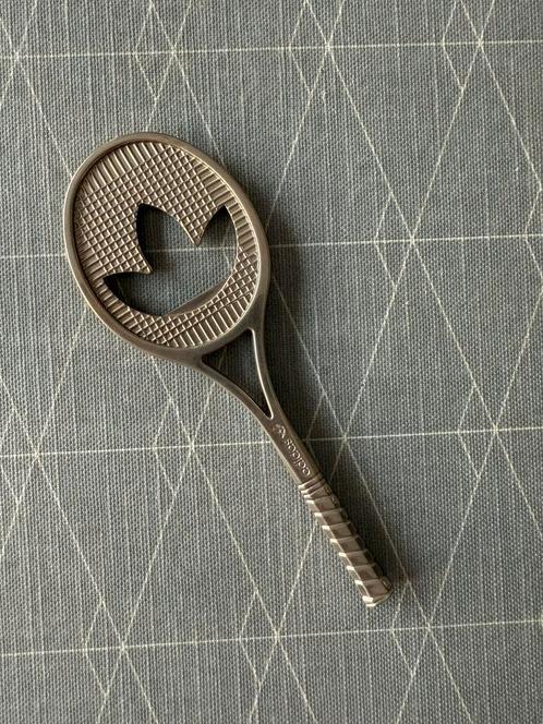 Flessenopener. Adidas, Hobby en Vrije tijd, Overige Hobby en Vrije tijd, Zo goed als nieuw, Verzenden