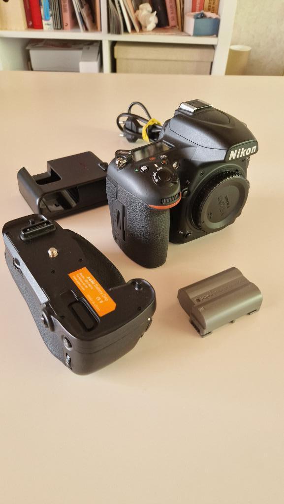 Nikon d750 met grip, Audio, Tv en Foto, Fotocamera's Digitaal, Zo goed als nieuw, Spiegelreflex, Nikon, Ophalen of Verzenden