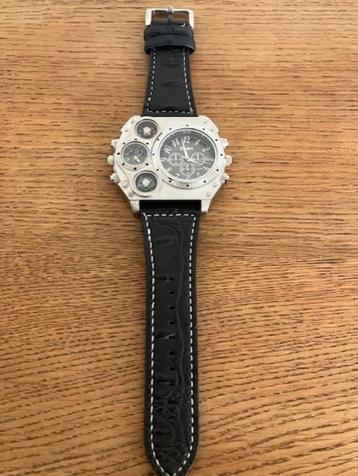 horloge beschikbaar voor biedingen