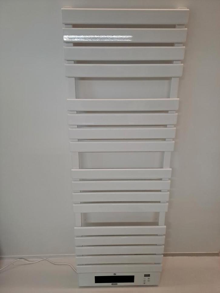 Slimme Elektrische Handdoekradiator met Ventilator, Doe-het-zelf en Bouw, Verwarming en Radiatoren, Nieuw, Radiator, 800 watt of meer