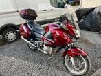 motorfiets, 680 cc, Toermotor, Particulier, 2 cilinders