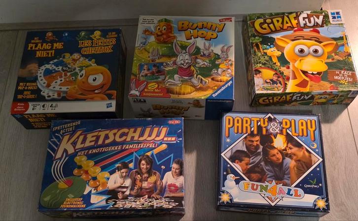Te koop: Heel veel verschillende gezelschapsspelletjes, Hobby en Vrije tijd, Gezelschapsspellen | Overige, Zo goed als nieuw, Ophalen