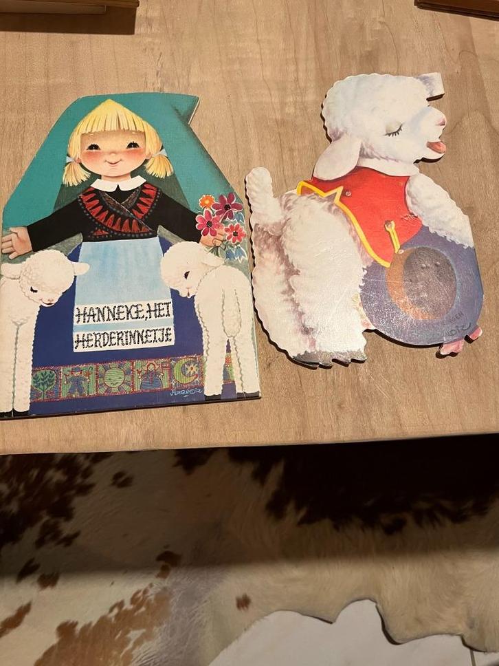 2 boekjes uit Collectie Poppie Albums: Wollebolleke met zijn, Boeken, Kinderboeken | Kleuters, Gelezen, Fictie algemeen, 5 of 6 jaar