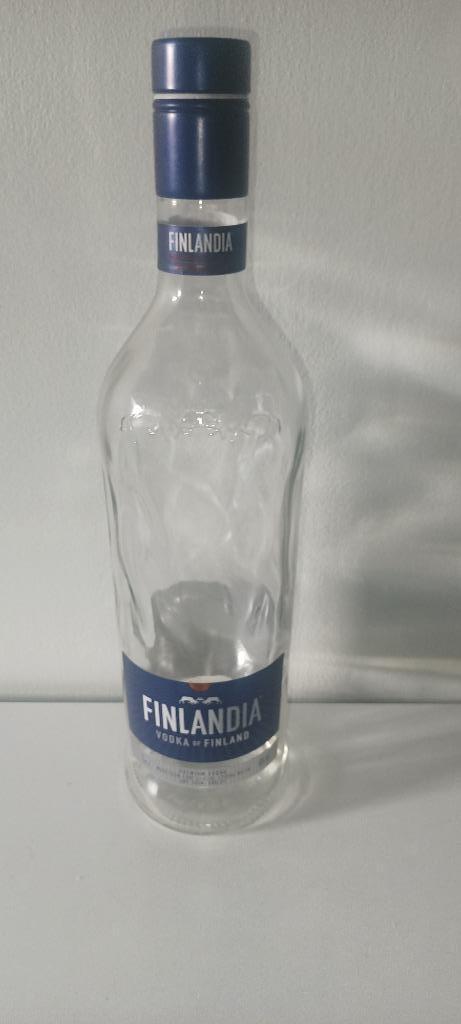 bouteille vide de vodka Finlandia 1l. 40% vol., Collections, Marques & Objets publicitaires, Comme neuf, Emballage, Envoi