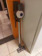 Dyson dc62+ Avec support mural 2 embouts brosse motorisé, Ophalen of Verzenden, Zo goed als nieuw, Reservoir