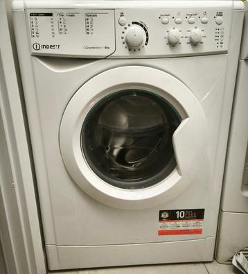 Wasmachine beschikbaar voor biedingen