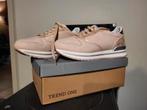 Nieuwe sneakers trend one maat 38, Ophalen, Sneakers