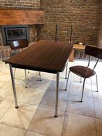 Vintage keukentafel met 2 stoelen en taboeret, Huis en Inrichting, Ophalen, Gebruikt