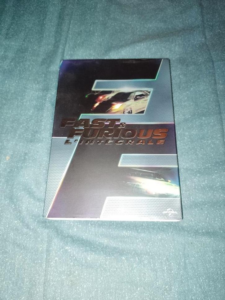 Te koop in een Fast & Furious volledige dvd-boxset van 1 tot, Cd's en Dvd's, Dvd's | Actie, Zo goed als nieuw, Actie, Boxset, Vanaf 9 jaar