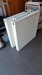 3 radiatoren, 2x B90, 1 x iets korter, Doe-het-zelf en Bouw, Ophalen, Gebruikt