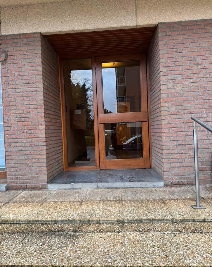 Apparemment  à vendre deux chambres jardin plus terrasse, Immo, Maisons à vendre, Bruxelles, Jusqu'à 200 m², Appartement, D