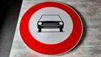 Verkeersbord verboden voor motorvoertuigen, Ophalen