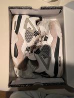 Jordan 4 “military black” maat 42, Envoi