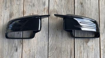 Mercedes-Benz AMG spiegelkappen beschikbaar voor biedingen