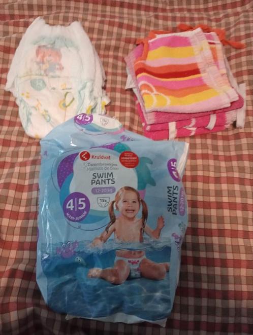 Zwem luiers Pampers bavetten, Kinderen en Baby's, Babykleding | Baby-zwemkleding, Nieuw, Jongetje of Meisje, Ophalen