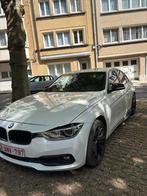 BMW 318i F30 uit 2016, Auto's, Achterwielaandrijving, Wit, Leder, 5 deurs