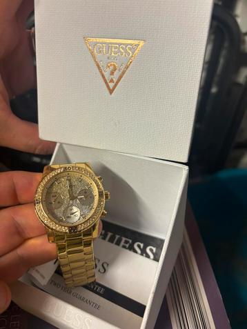 Guess, Enlèvement, Comme neuf, Argent, Guess