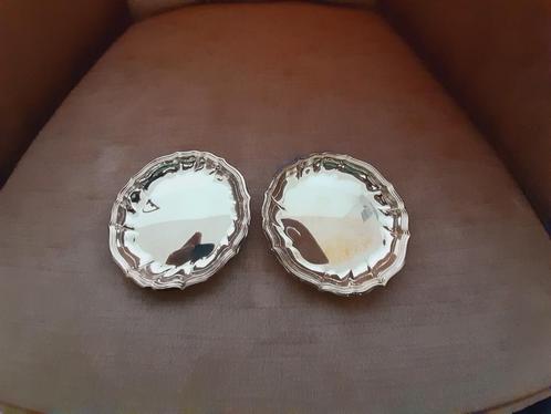 Twee verzilverde bordjes 11cm, Antiek en Kunst, Antiek | Zilver en Goud, Ophalen