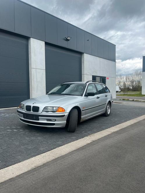 Bmw 320d, Auto's, BMW, Particulier, Diesel, 5 deurs, Handgeschakeld, Zilver of Grijs, Achterwielaandrijving, Ophalen
