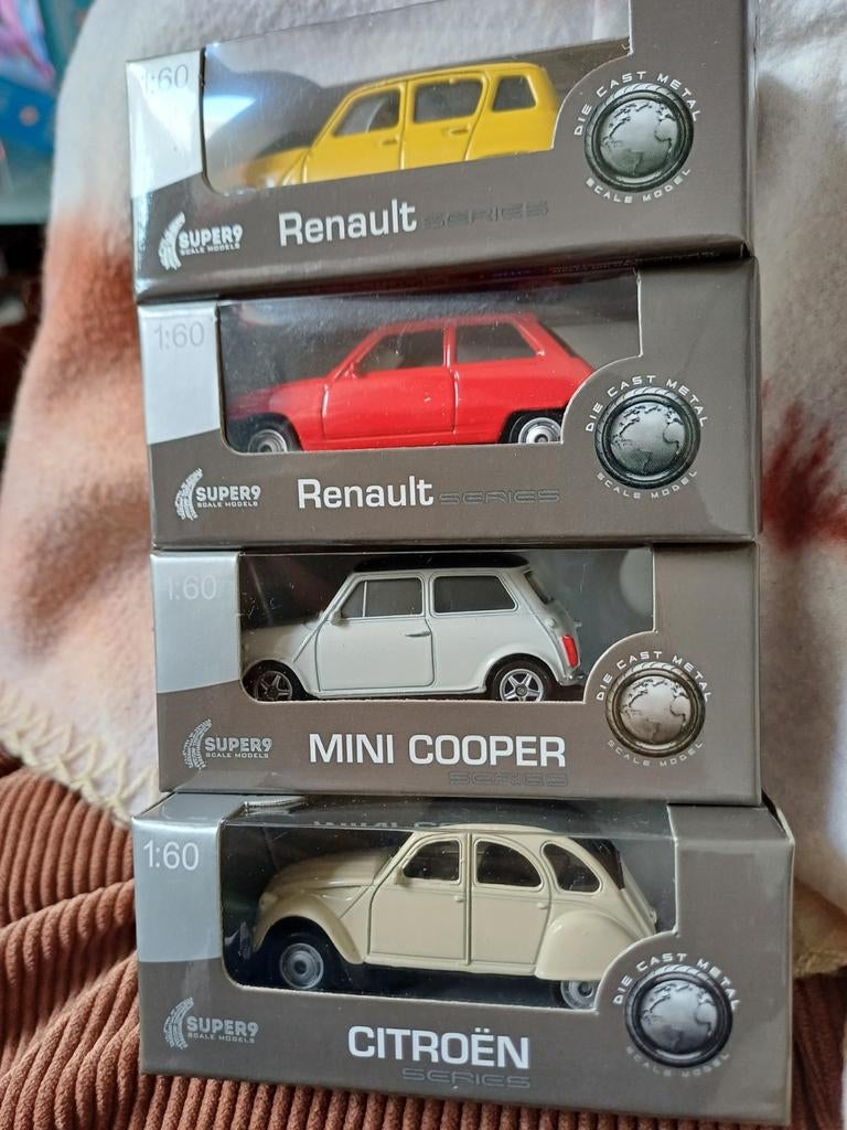 Setje van 4 super9 scale models auto's 1:60, Ophalen of Verzenden, Auto