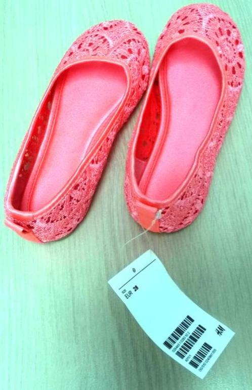 NEUF Ballerina's van zalmkant en satijn T. 28, Kinderen en Baby's, Babykleding | Schoentjes en Sokjes, Ophalen of Verzenden