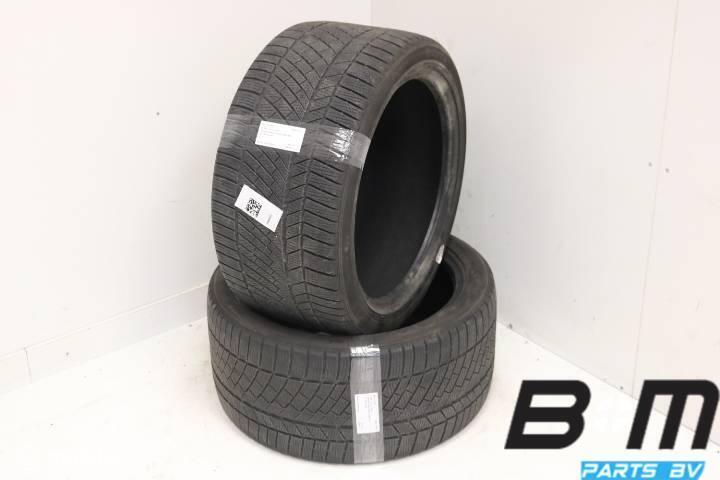 2x2953519 104W Continental winter TS830P R01 4.5mm 295 35 19, Auto-onderdelen, Banden en Velgen, Band(en), Gebruikt