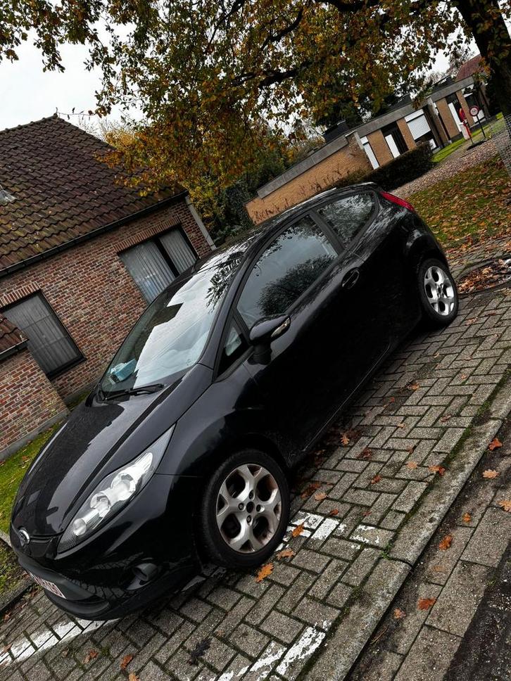 Ford fista diesel 1,6  2011 euro 5 start en rijdt perfect, Auto's, Ford, Particulier, Diesel, Euro 5, Ophalen
