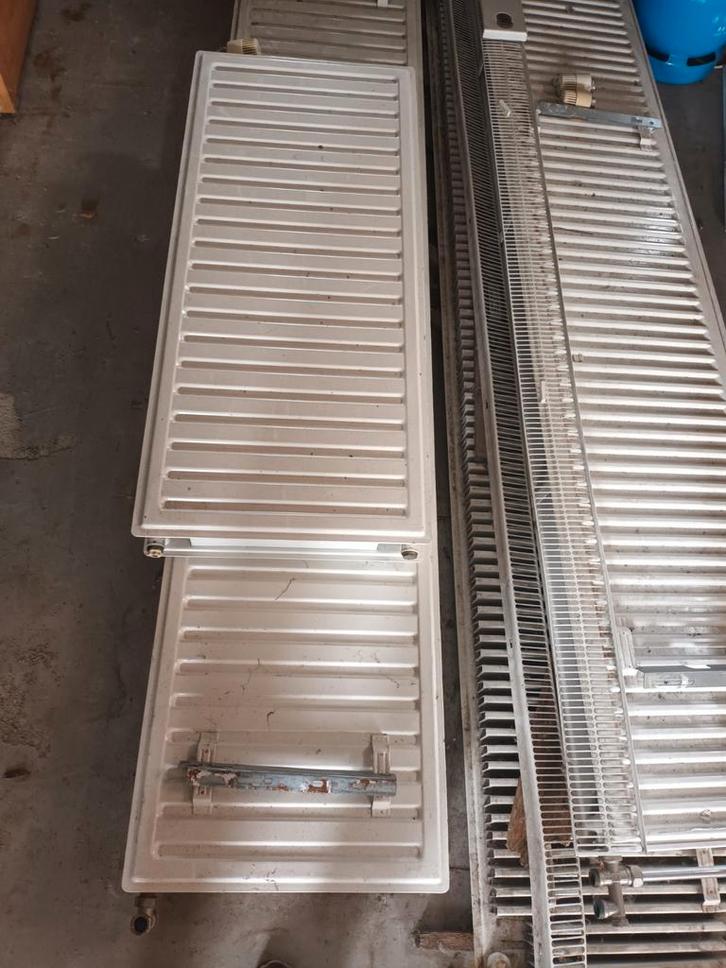 Radson paneelradiatoren - verschillende types, Doe-het-zelf en Bouw, Verwarming en Radiatoren, Gebruikt, Radiator, 800 watt of meer