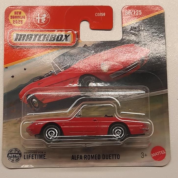 MATCHBOX NEW 2025: ALFA ROMEO DUETTO Cabrio UNOPENED ON CARD, Hobby en Vrije tijd, Modelauto's | 1:87, Nieuw, Auto, Matchbox, Ophalen