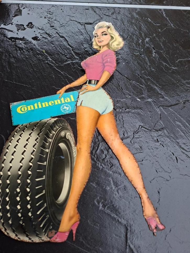 Continental Pin Up, Verzamelen, Merken en Reclamevoorwerpen, Ophalen of Verzenden