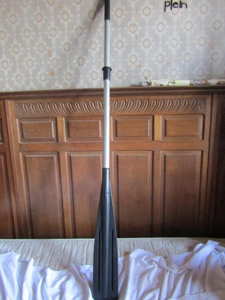 Pagaie en aluminium et plastique noir, Sports nautiques & Bateaux, Planche à pagaie, Utilisé, Enlèvement