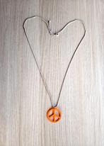 Ketting Peace, Handtassen en Accessoires, Kettingen, Ophalen of Verzenden, Gebruikt, Oranje